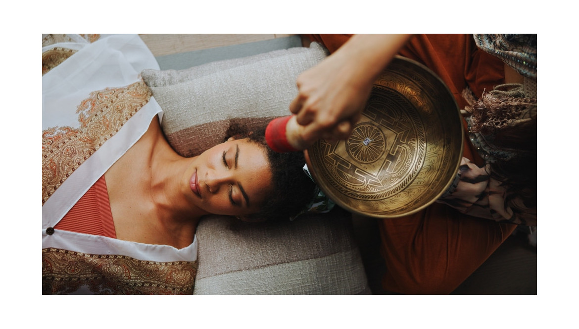 Eye Therapy with Sound Healing: Singing Bowls for Relaxation & Wellness